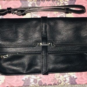 Simply Vera NWOT black clutch zipper pockets